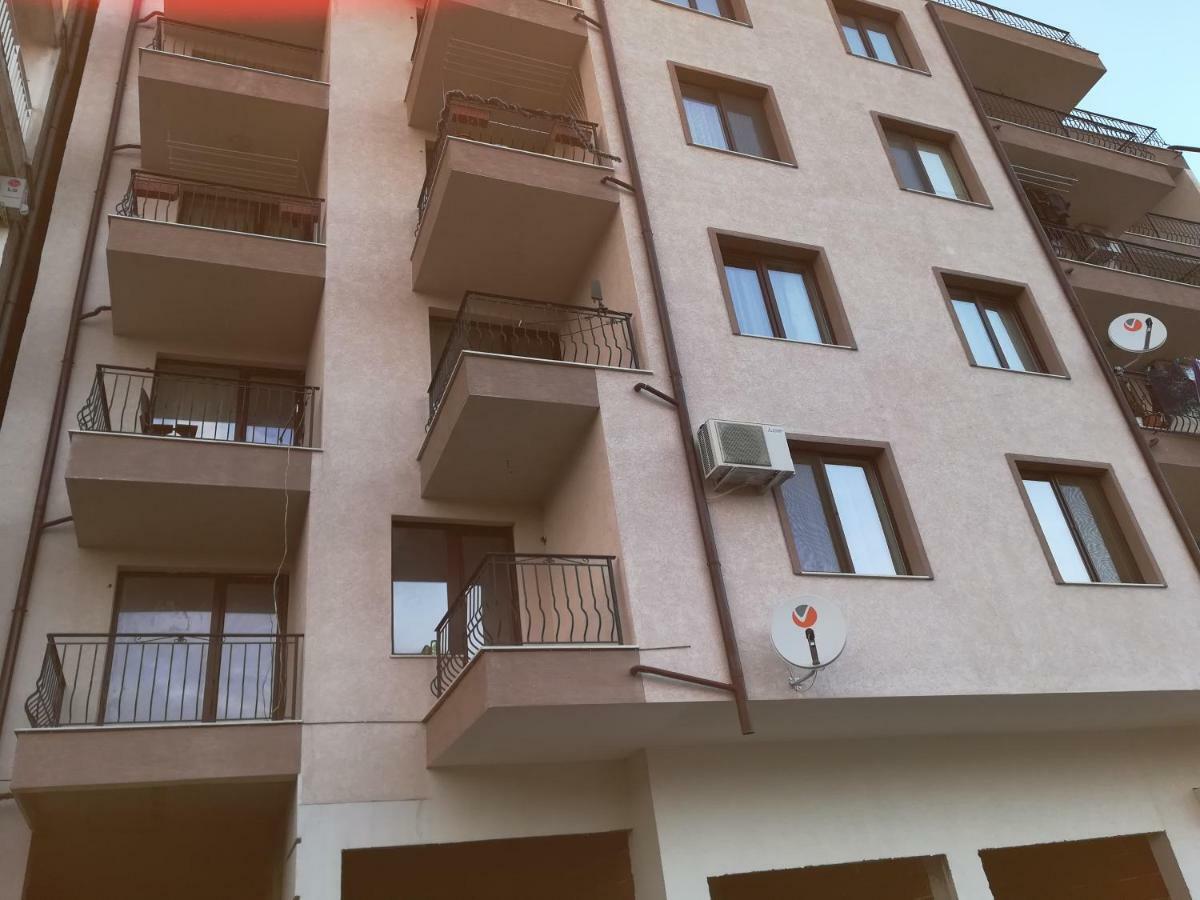 Ideal Center Apartment 산단스키 외부 사진